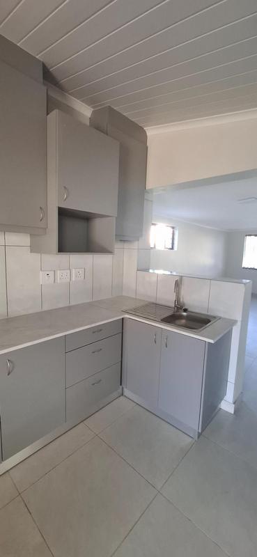 To Let 2 Bedroom Property for Rent in Richmond Estate Western Cape